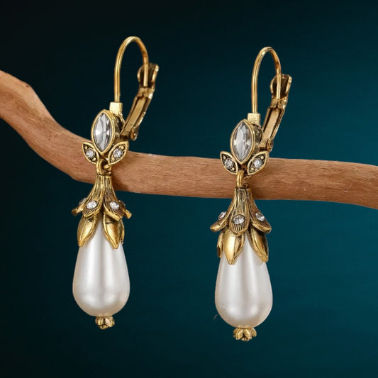 Pearl drop Earrings