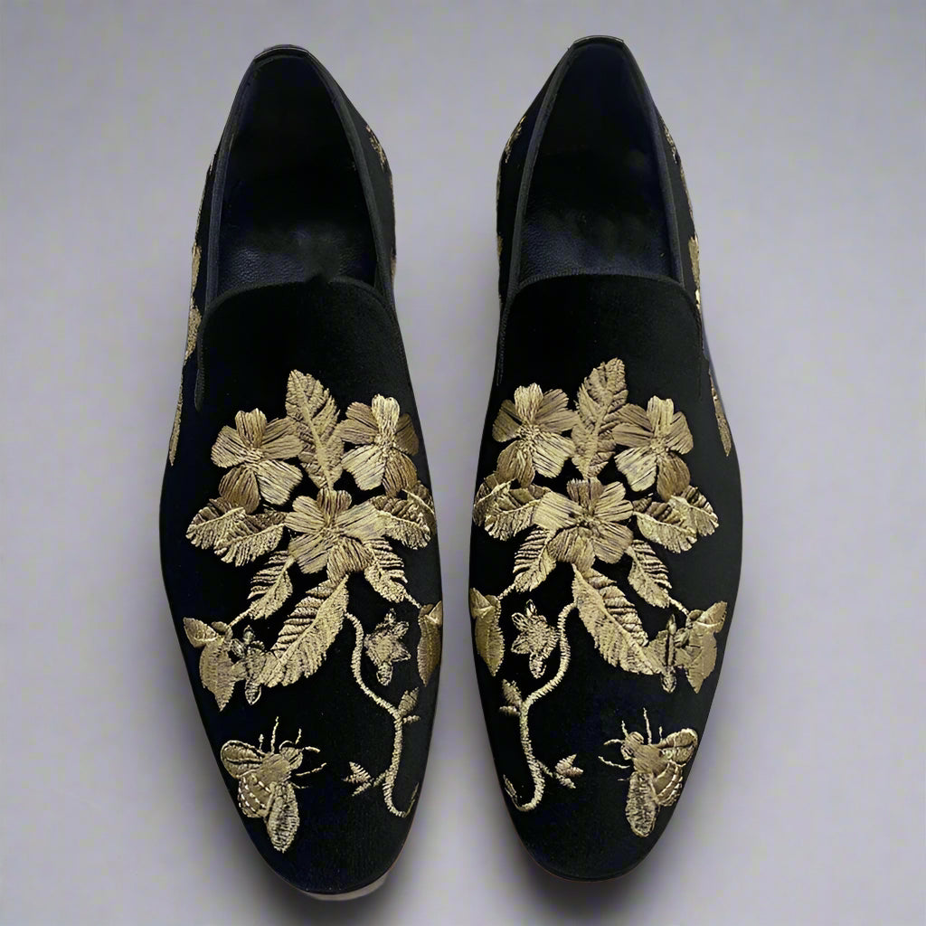 Loafers for Men with delicate embroidery